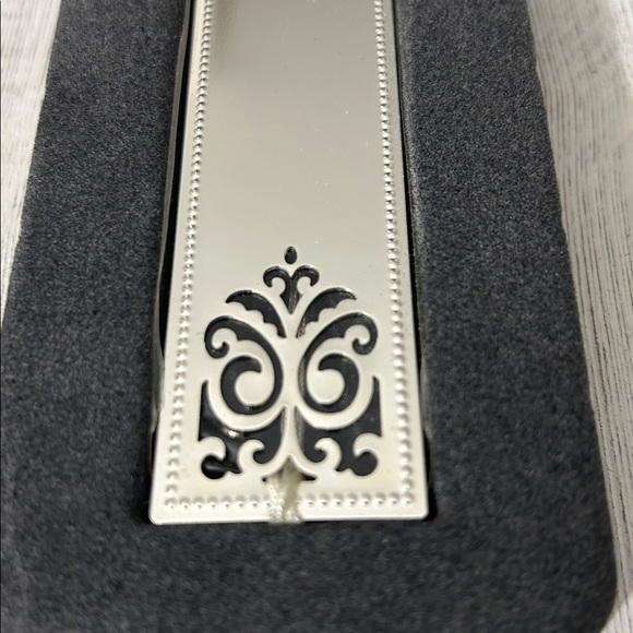🎁Silver Bookmark Silver and Black Cross with Crystals you can have engraved! - Picture 4 of 5